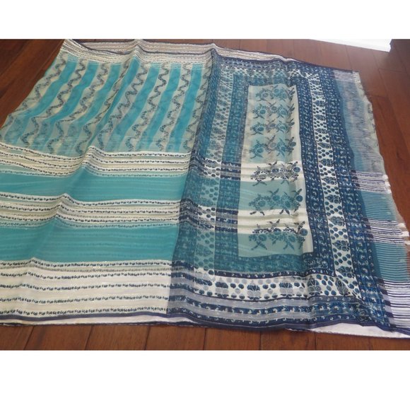 blue and white sari / fabric - Picture 2 of 2